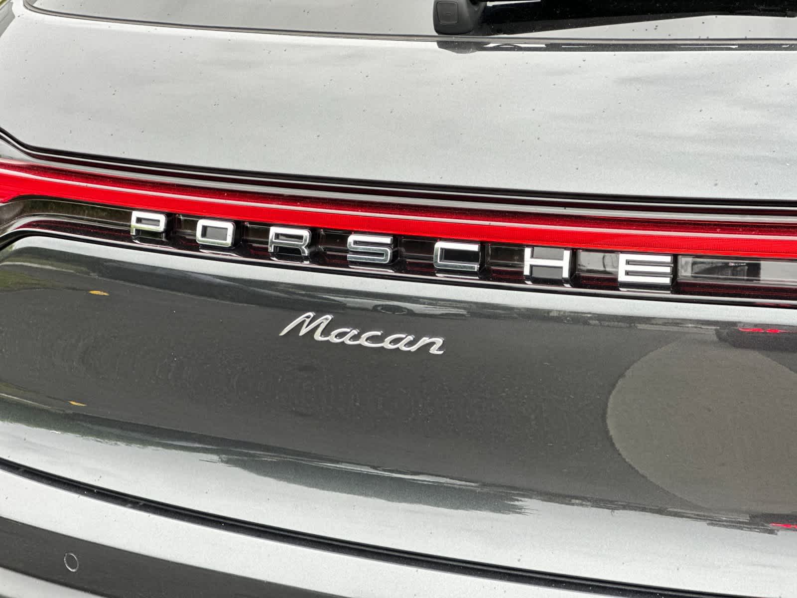 Thumbnail: 2025 Porsche Macan - 31