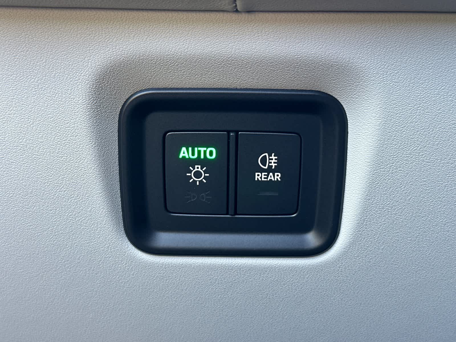 Thumbnail: 2026 Porsche Cayenne - 31