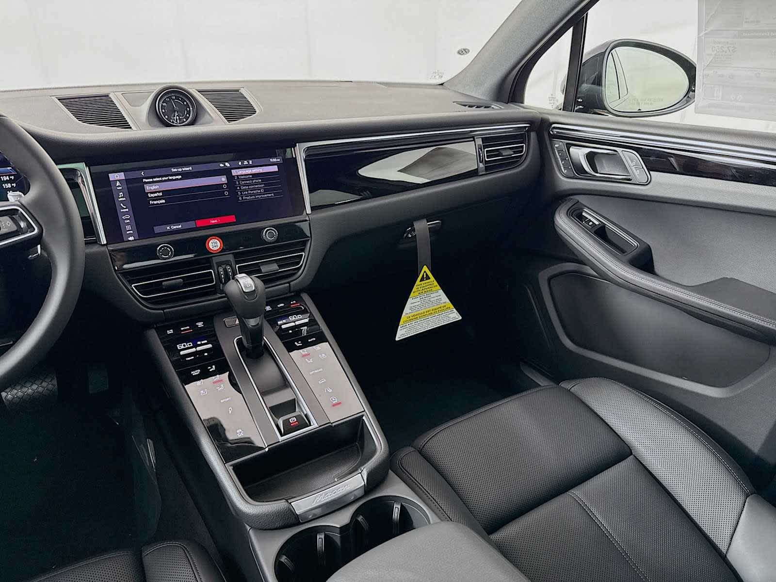 Thumbnail: 2025 Porsche Macan - 19