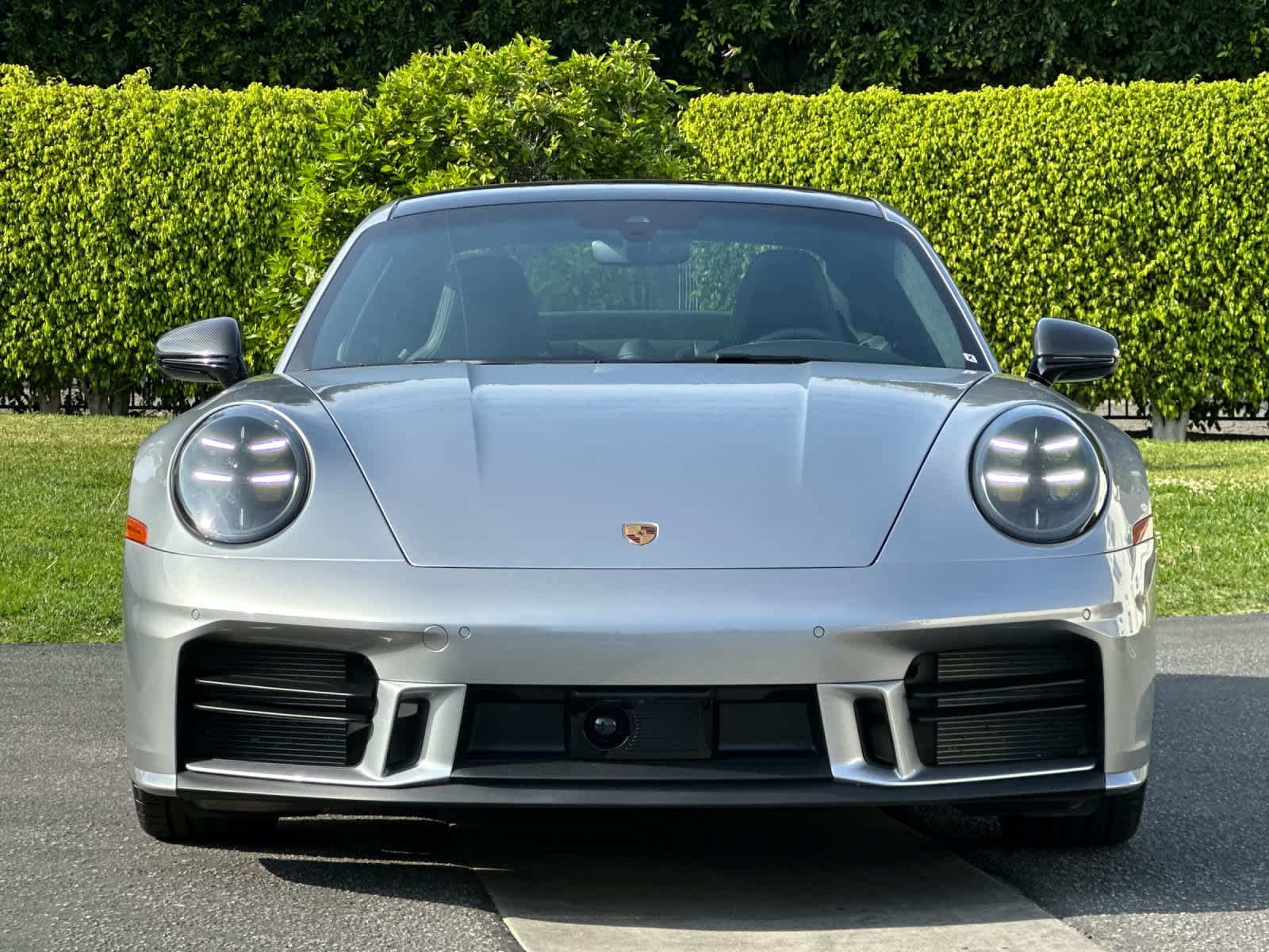 Thumbnail: 2025 Porsche 911 - 10