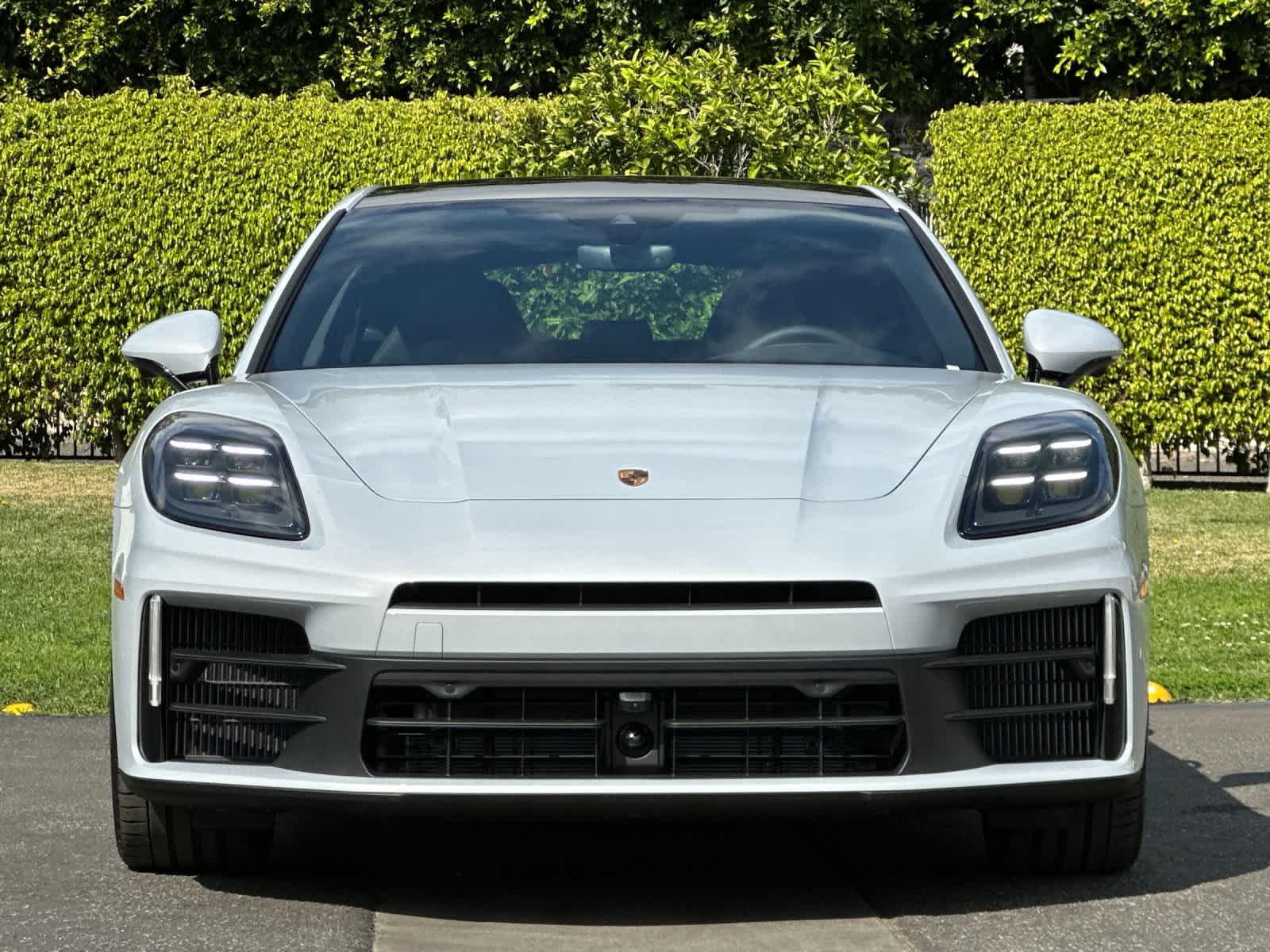 Thumbnail: 2026 Porsche Panamera - 11