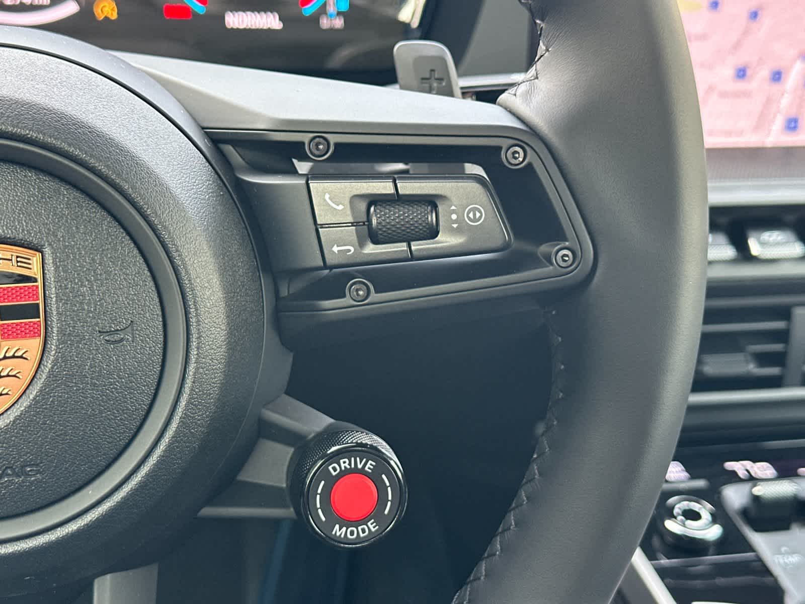 Thumbnail: 2026 Porsche 911 - 25