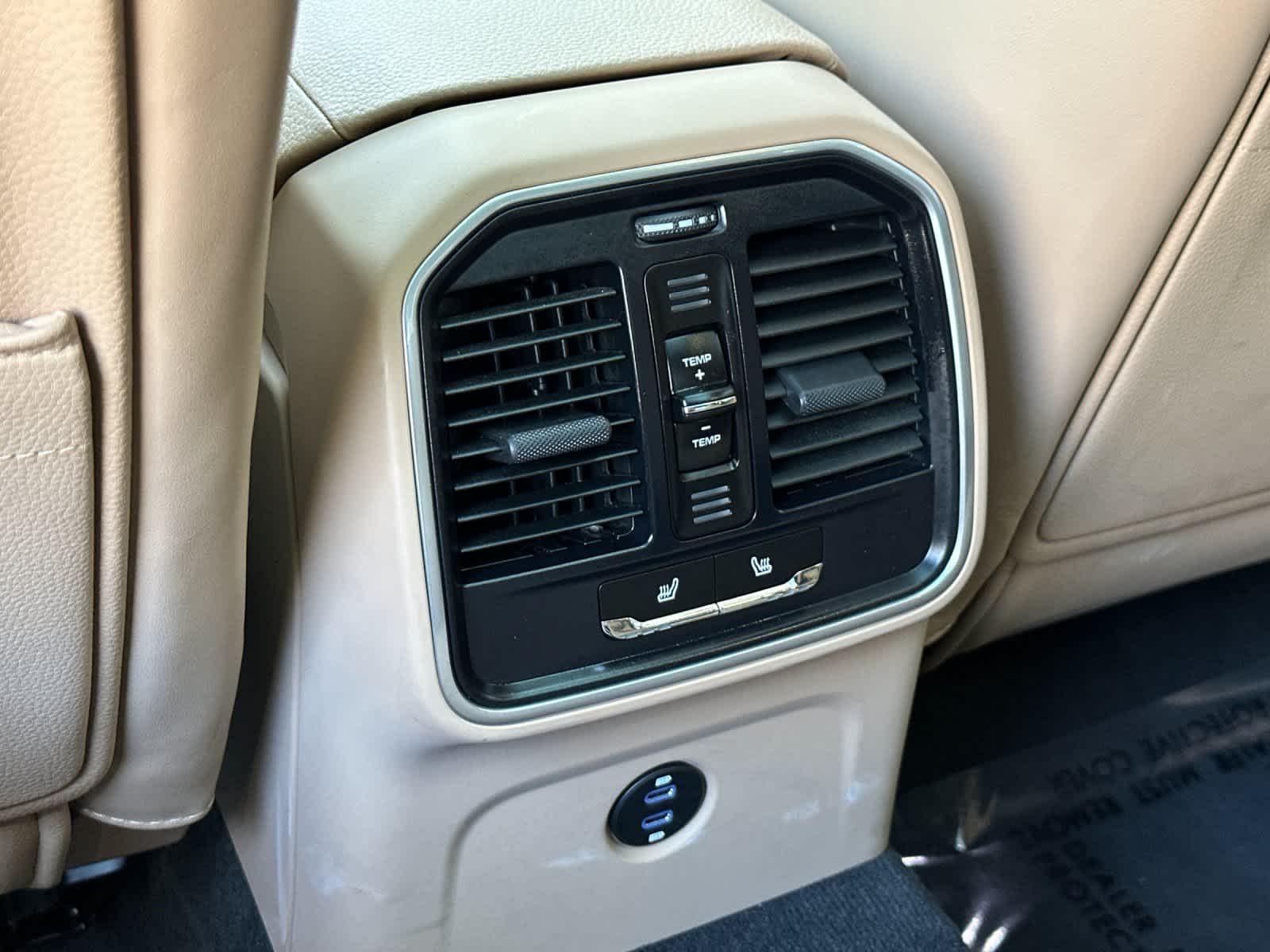 Thumbnail: 2025 Porsche Macan - 14