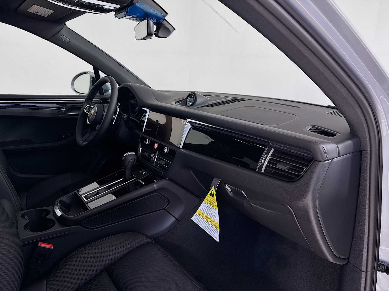 Thumbnail: 2026 Porsche Macan - 22