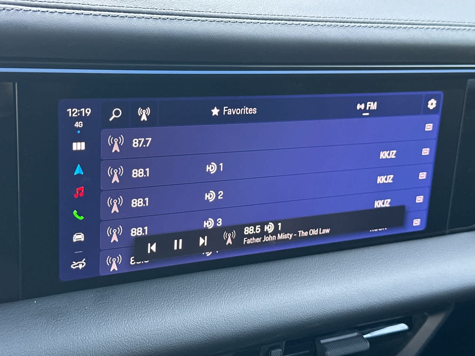 Thumbnail: 2025 Porsche Macan - 21