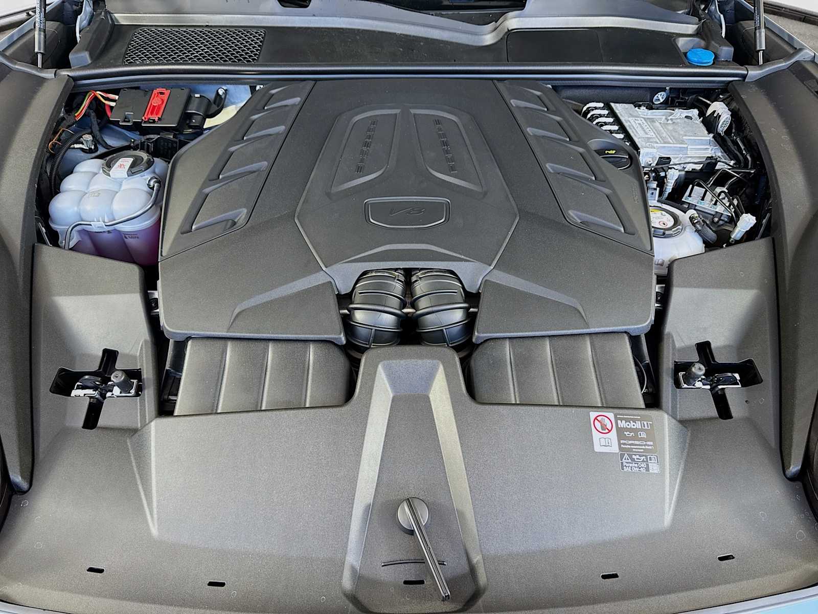 Thumbnail: 2025 Porsche Cayenne - 23