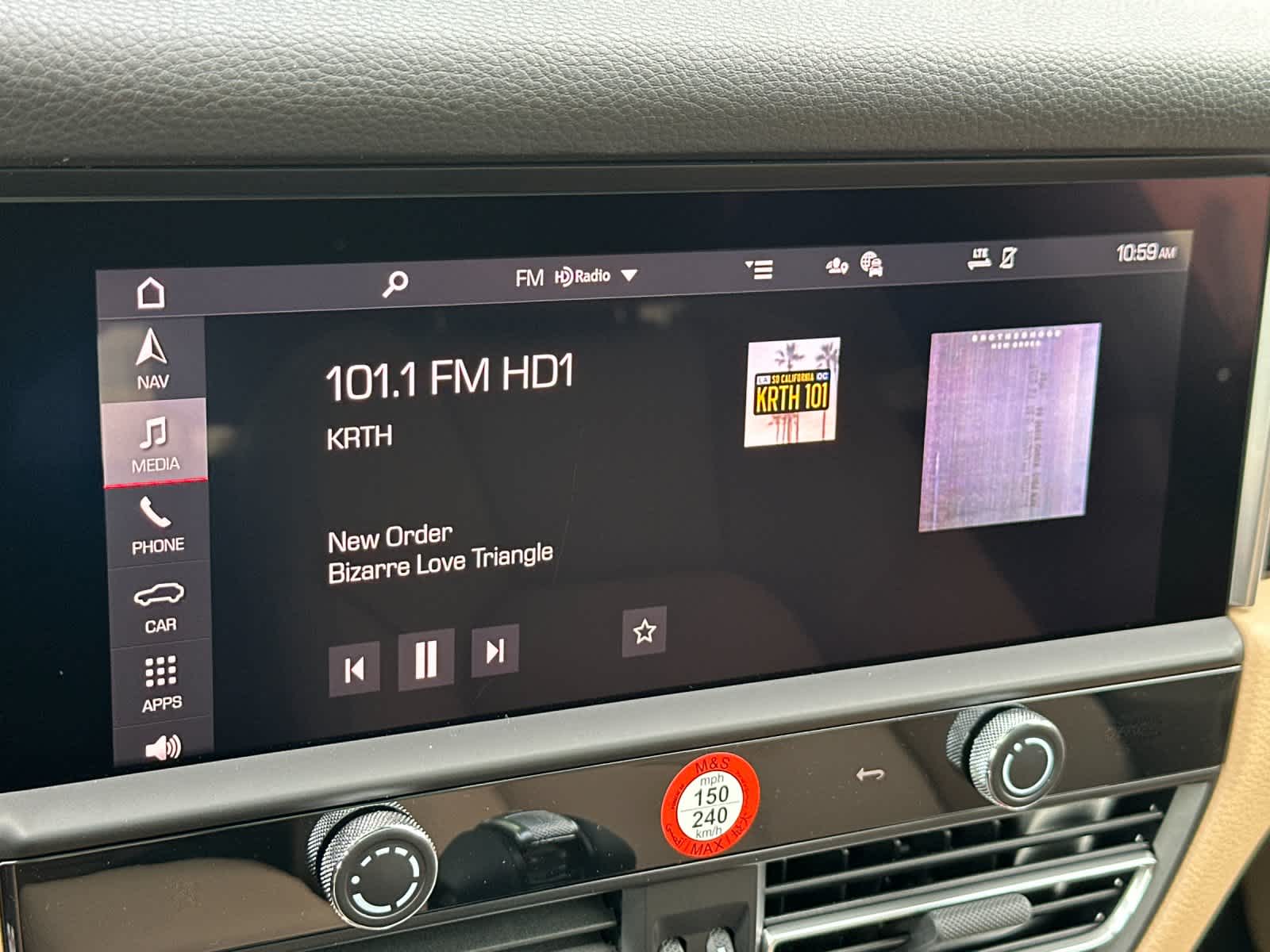 Thumbnail: 2026 Porsche Macan - 20