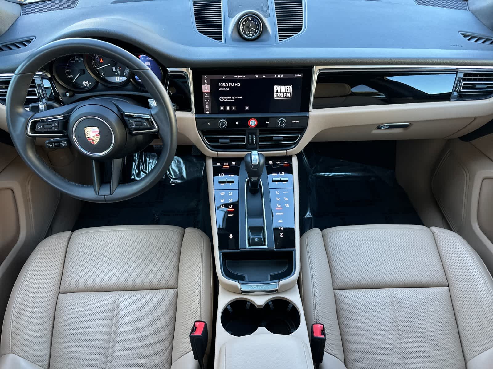 Thumbnail: 2025 Porsche Macan - 6