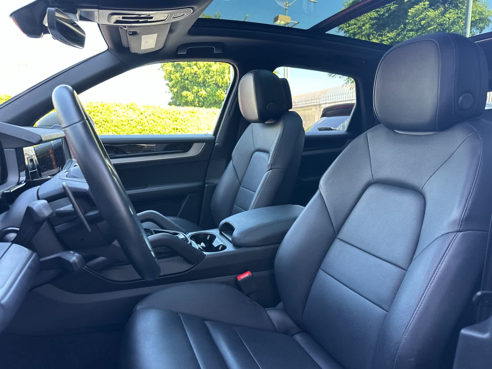 Thumbnail: 2025 Porsche Cayenne - 5