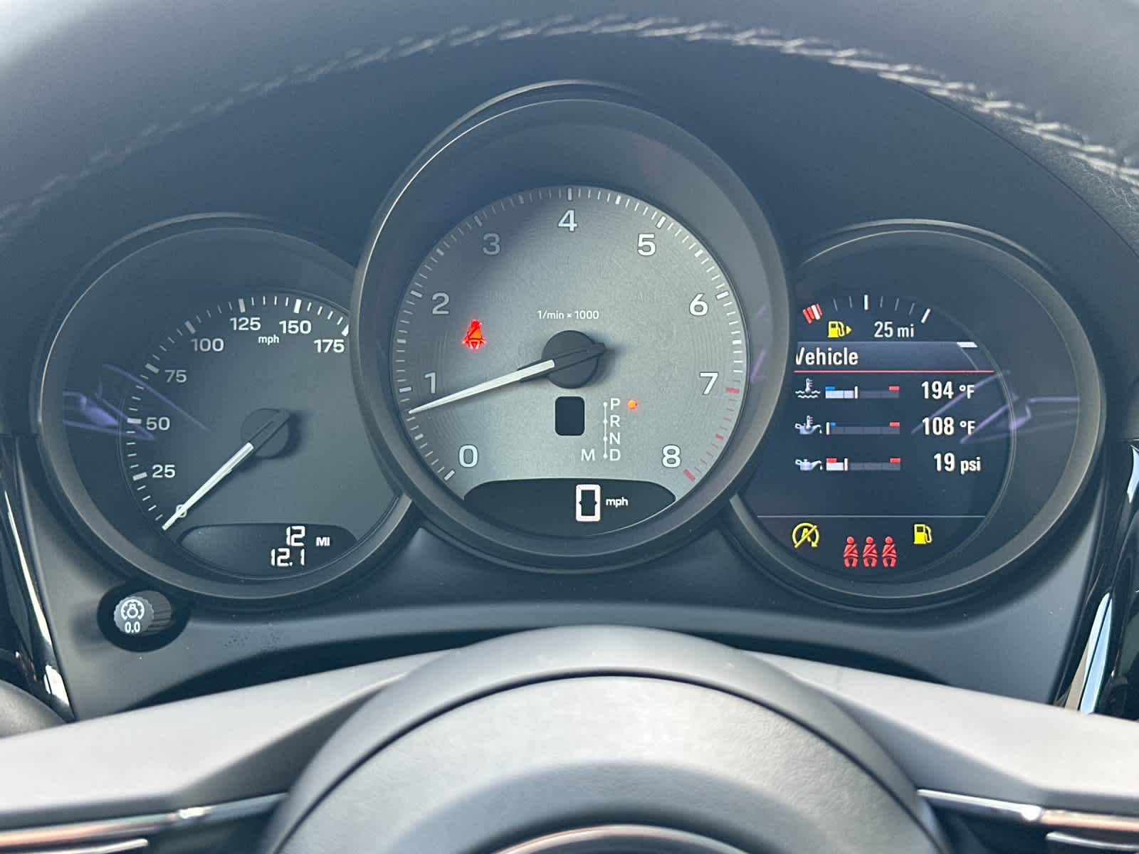 Thumbnail: 2026 Porsche Macan - 29