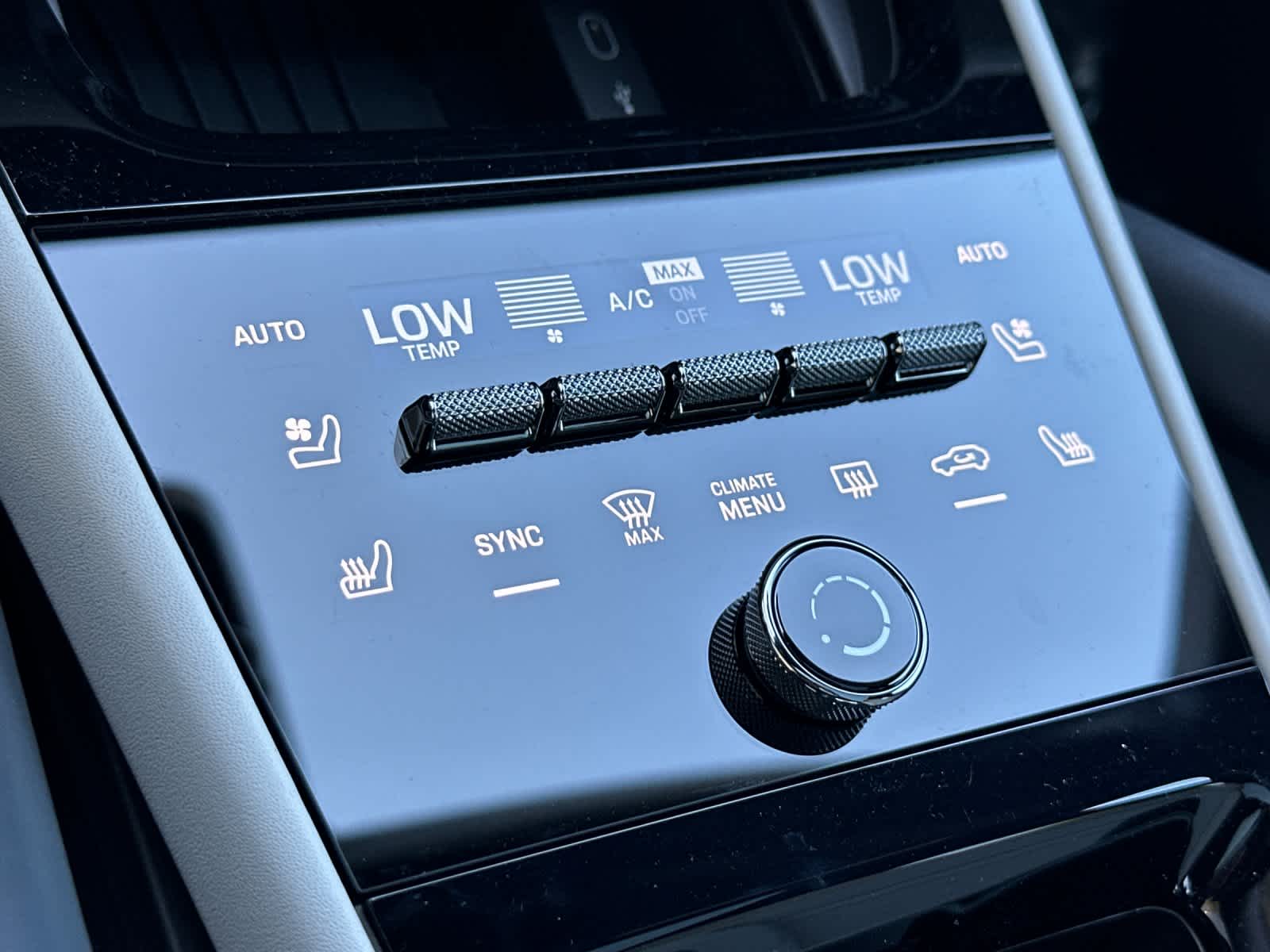 Thumbnail: 2026 Porsche Cayenne - 24