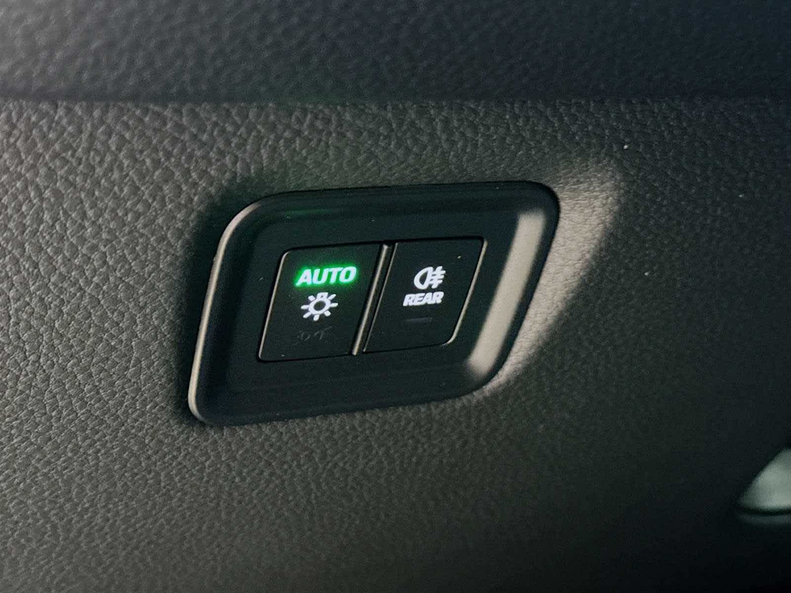 Thumbnail: 2026 Porsche Cayenne - 11