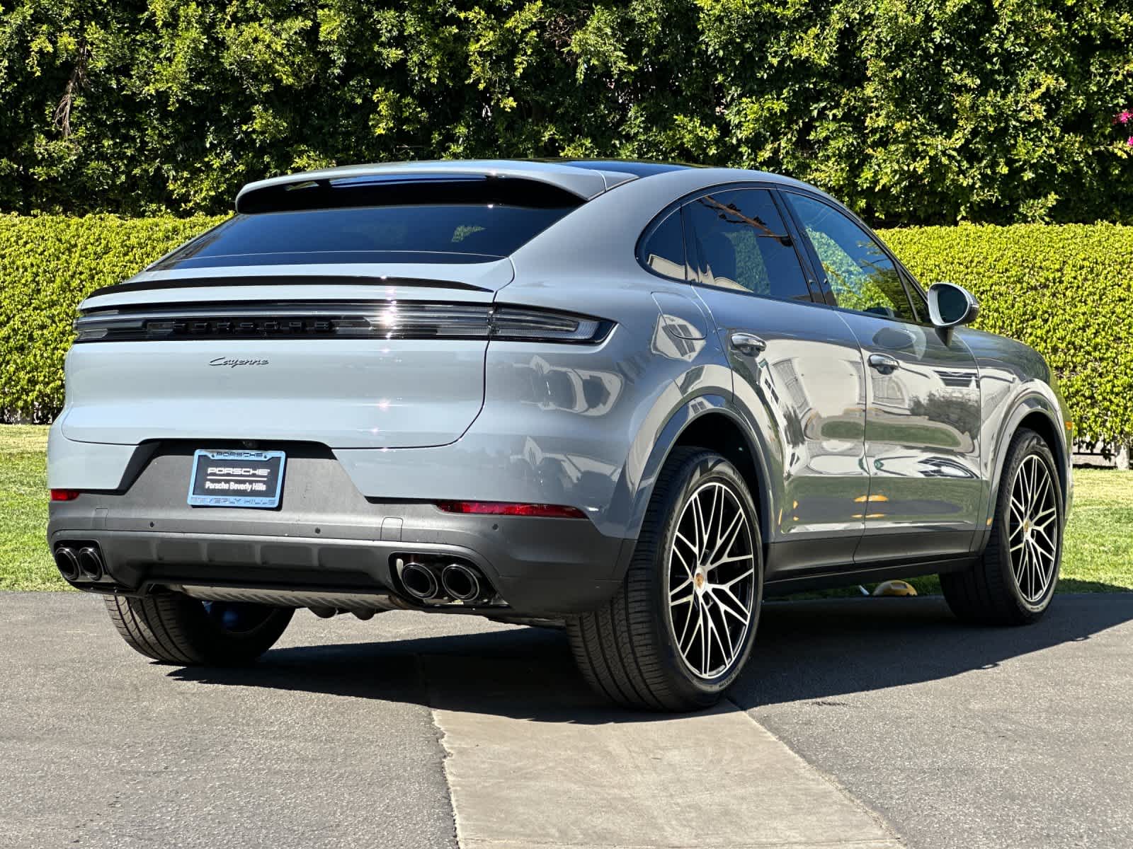 Thumbnail: 2026 Porsche Cayenne - 8