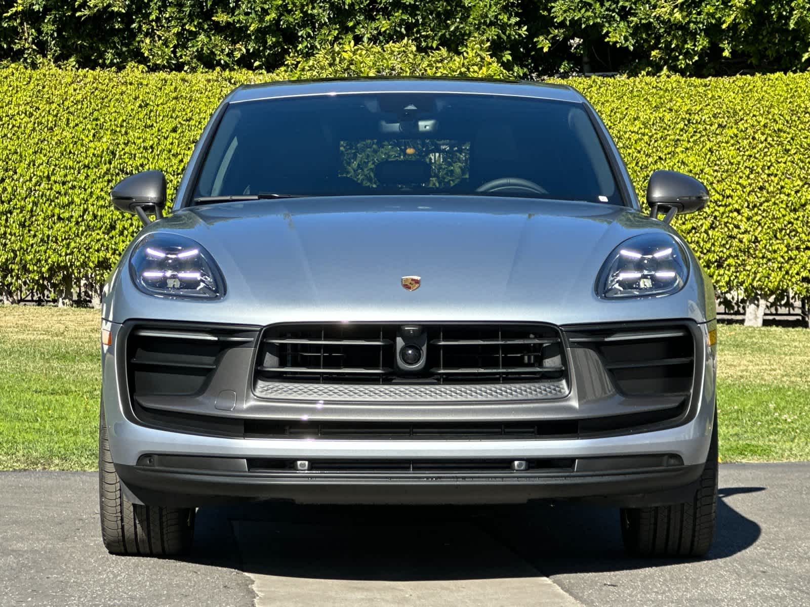Thumbnail: 2026 Porsche Macan - 11