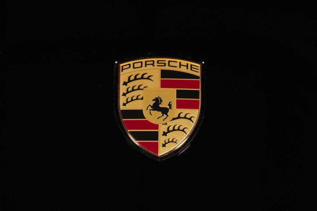 2025 Porsche Macan T - Photo 9