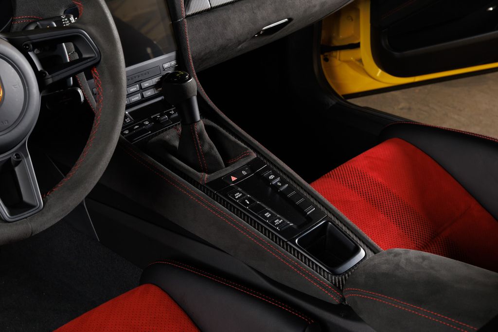 2024 Porsche 718 Spyder RS - Photo 22