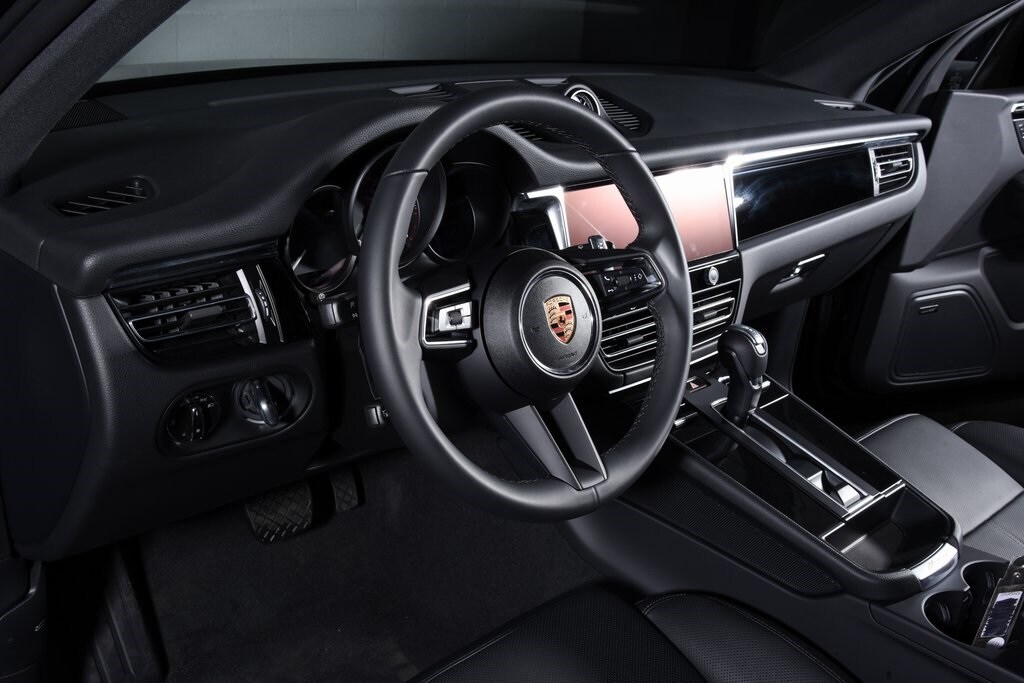 New 2025 Porsche Macan SUV