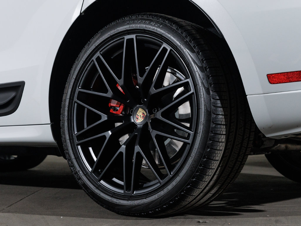 2026 Porsche Macan GTS - Photo 17