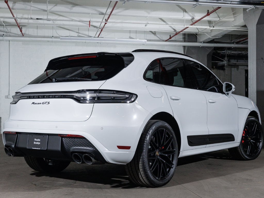 2026 Porsche Macan GTS - Photo 35