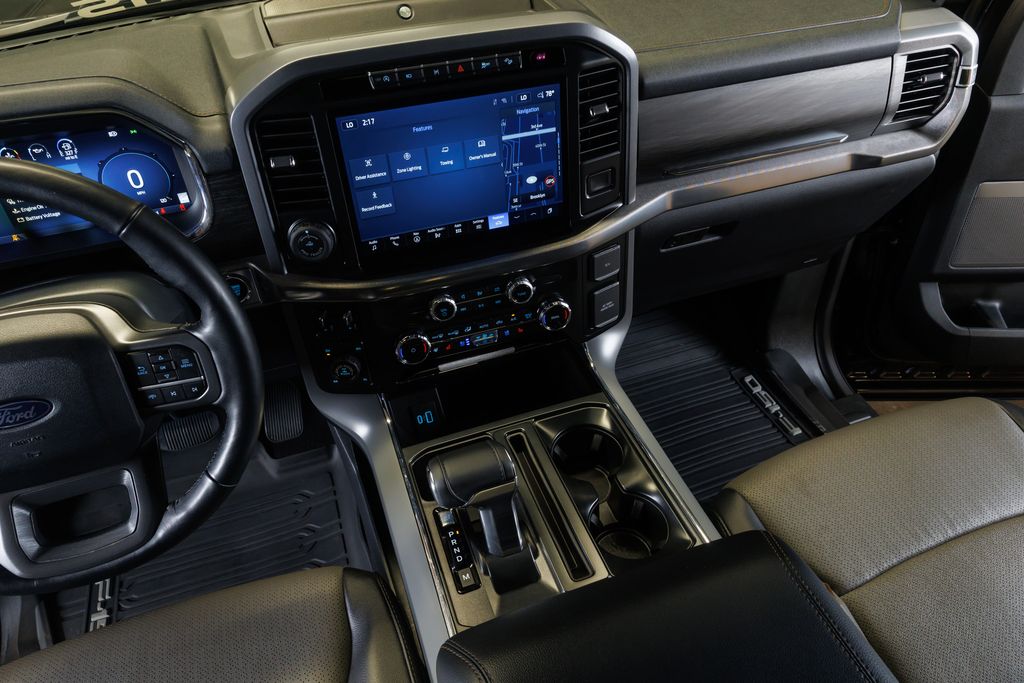 2024 Ford F-150 Lariat - Photo 11