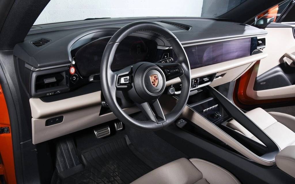 Used 2025 Porsche Macan Electric 4S SUV