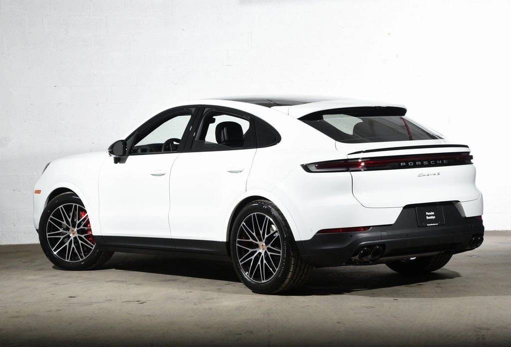 2026 Porsche Cayenne Coup S - Photo 3