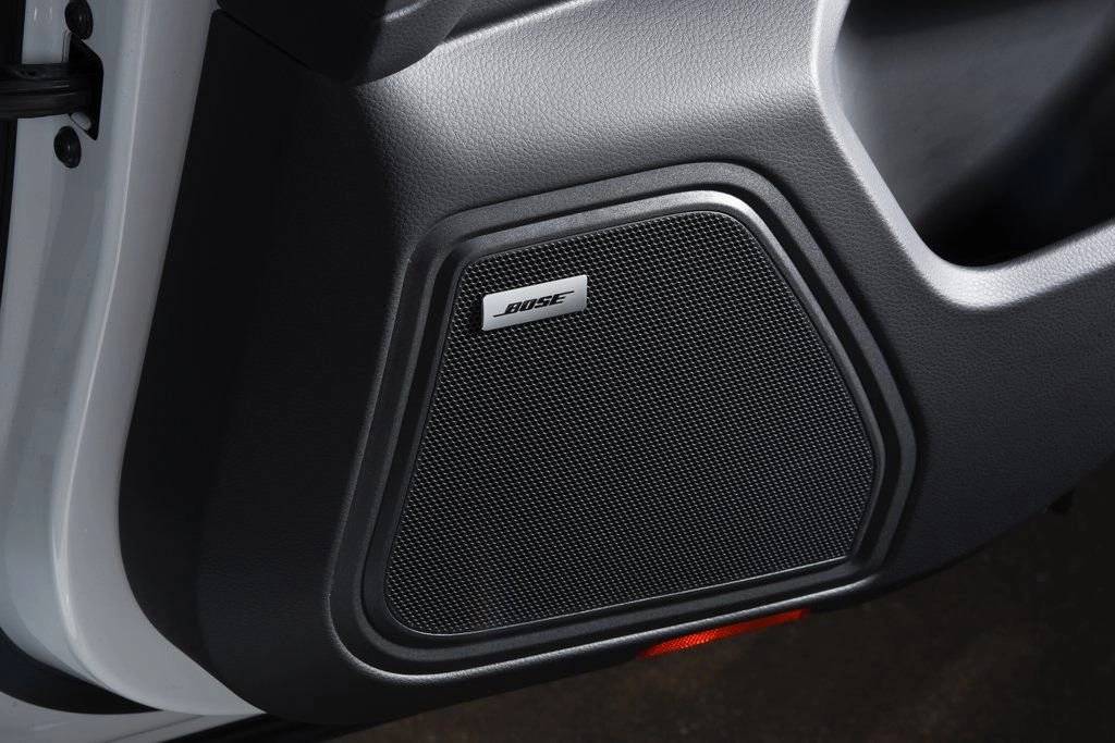 2025 Porsche Macan - Photo 35