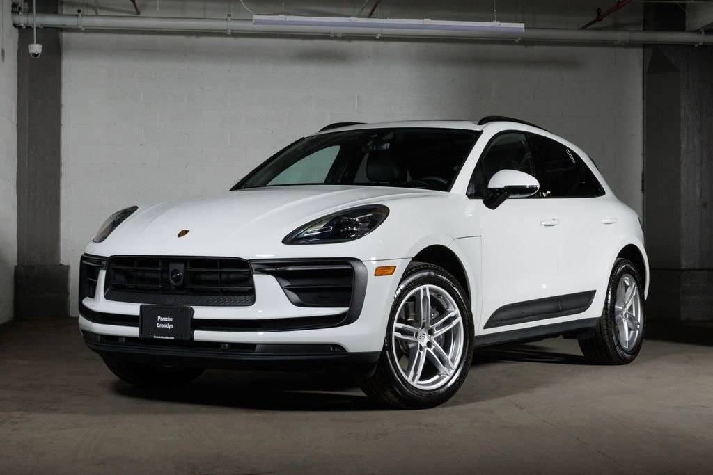 2026 Porsche Macan's photo