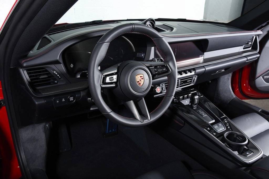 2025 Porsche 911 S photo 4