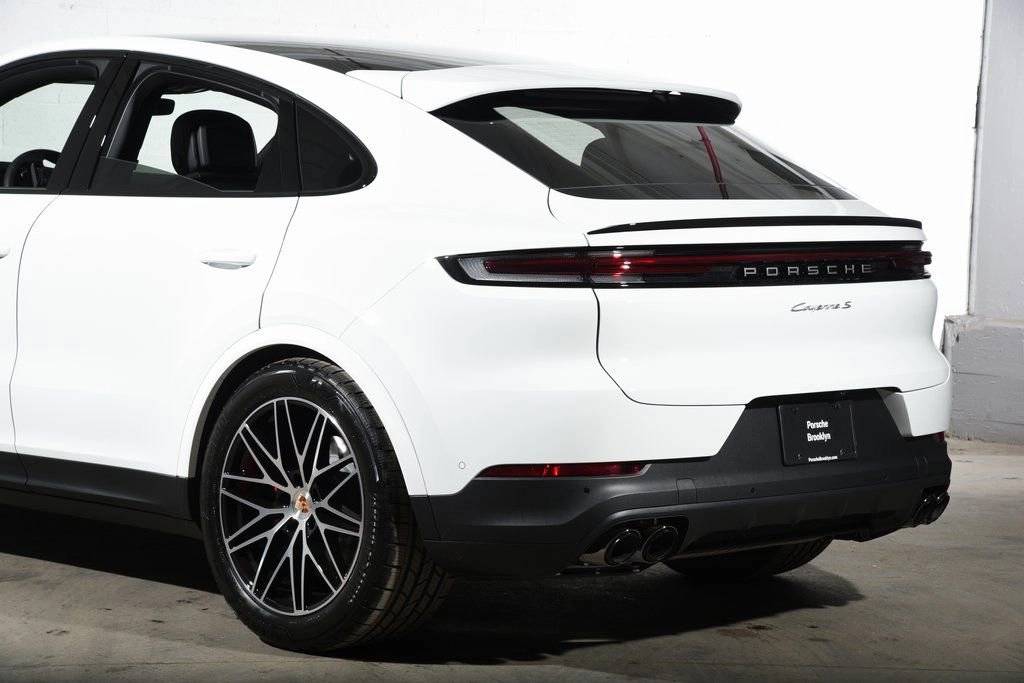 2026 Porsche Cayenne Coup S - Photo 15