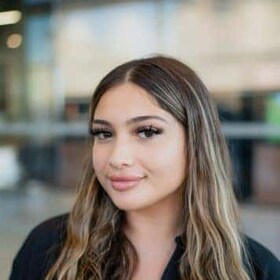 Staff member Ariel Battino from ID_b2b810