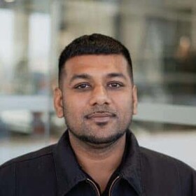 Staff member Abdul Shakur from ID_b2b810