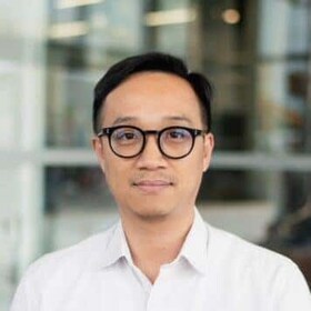 Staff member Bin Chen from ID_b2b810