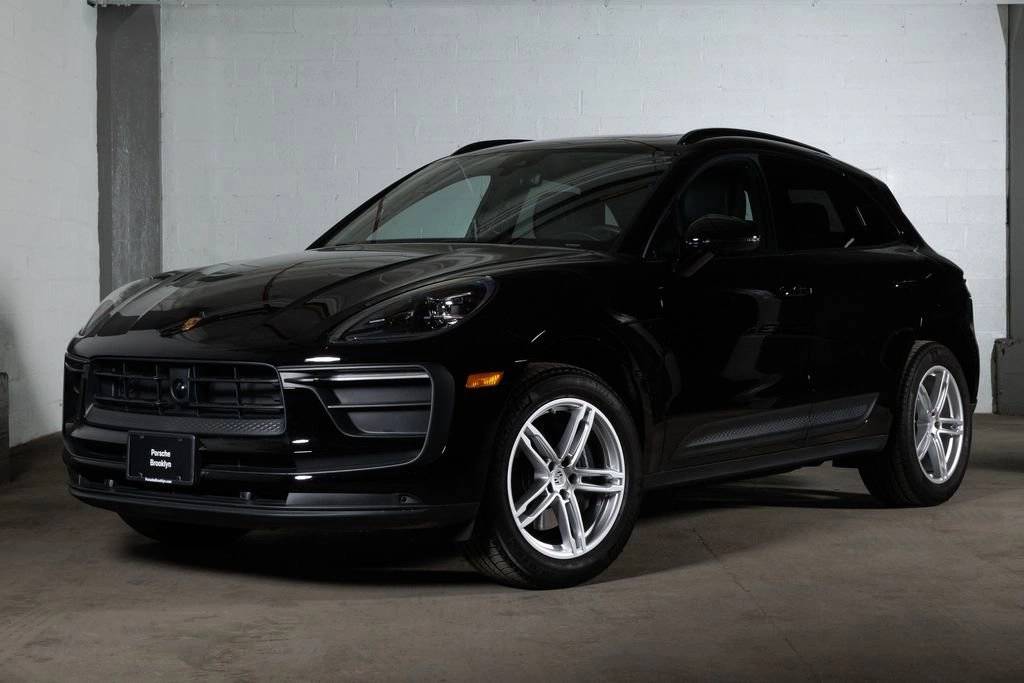 2026 Porsche Macan's photo