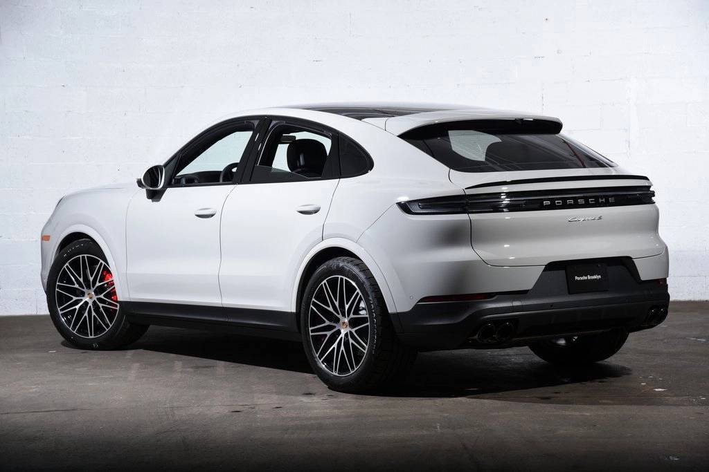 2026 Porsche Cayenne Coupe S photo 3