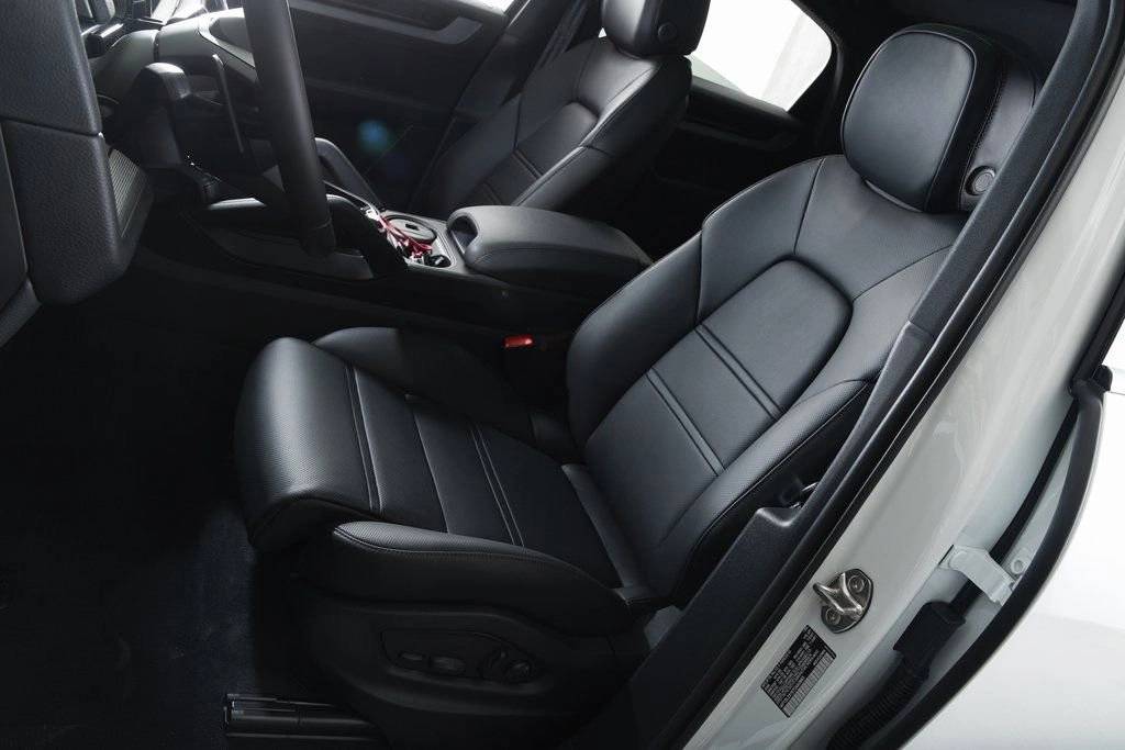 2026 Porsche Cayenne Coup S - Photo 5