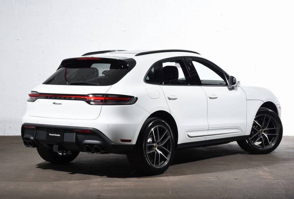 2025 Porsche Macan - Photo 7