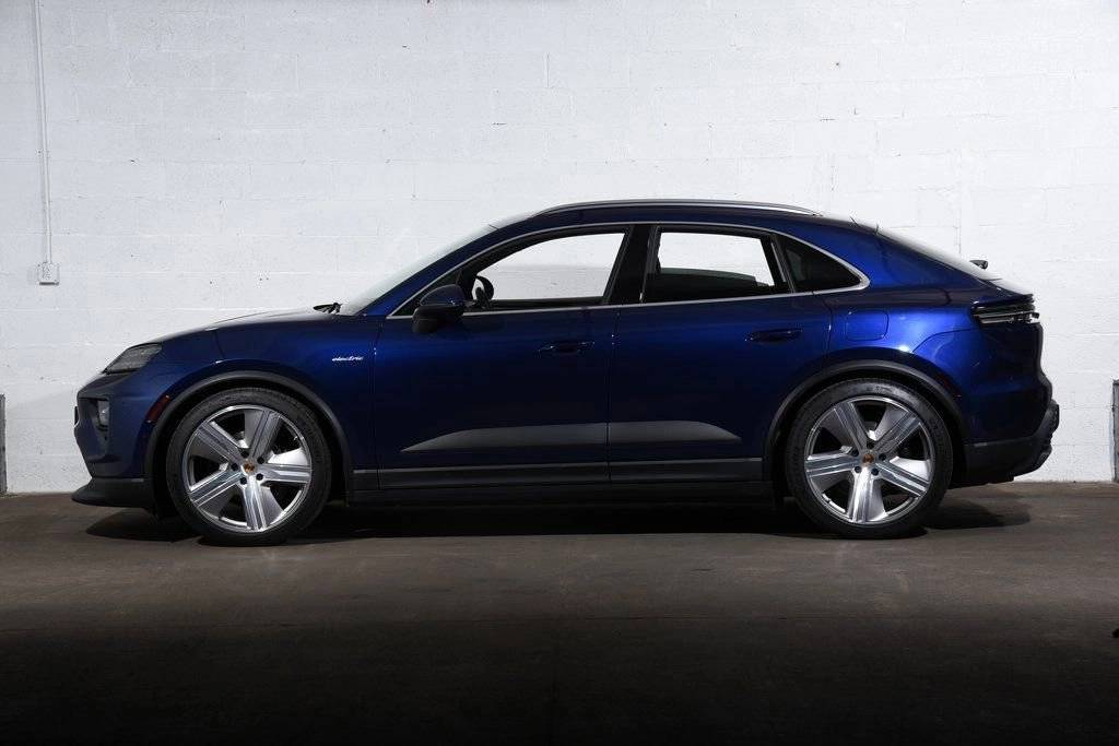 Certified 2024 Porsche Macan Base with VIN WP1AA2XAXRL000140 for sale in Brooklyn, NY