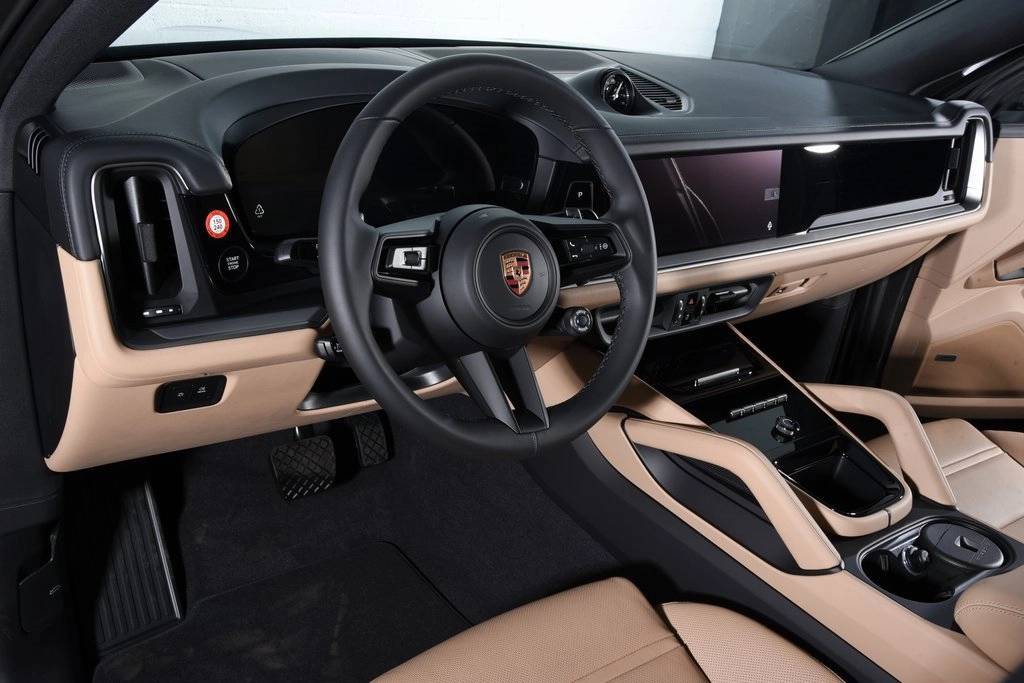 2026 Porsche Cayenne E-Hybrid Coupe photo 3