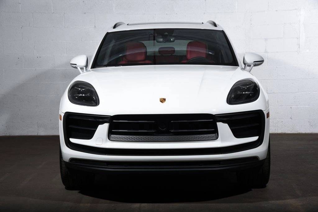 2025 Porsche Macan - Photo 10