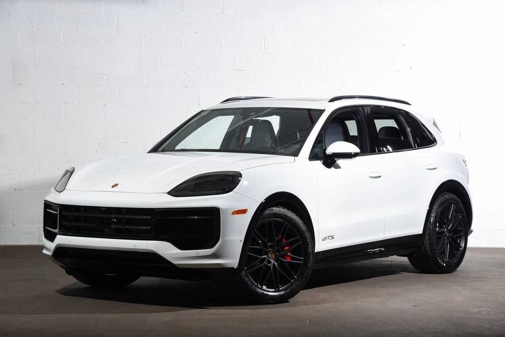 2026 Porsche Cayenne GTS