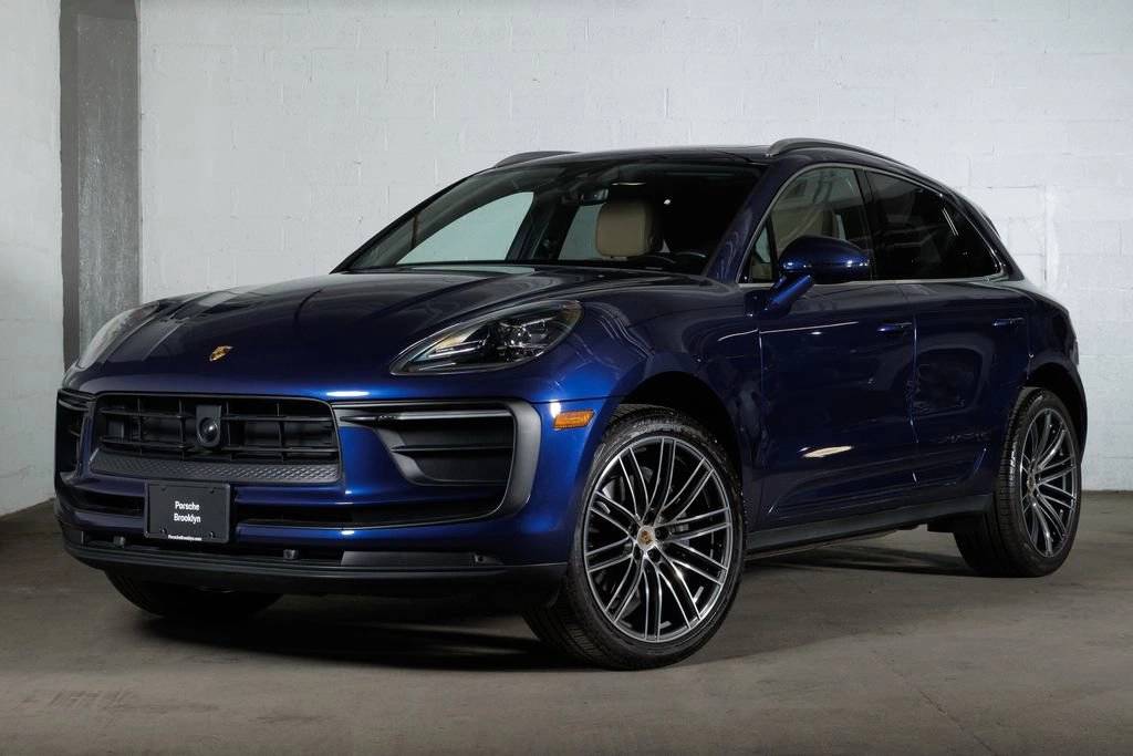 2024 Porsche Macan T's photo