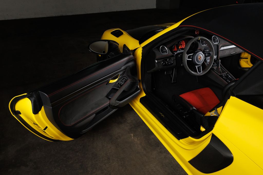 2024 Porsche 718 Spyder RS - Photo 15