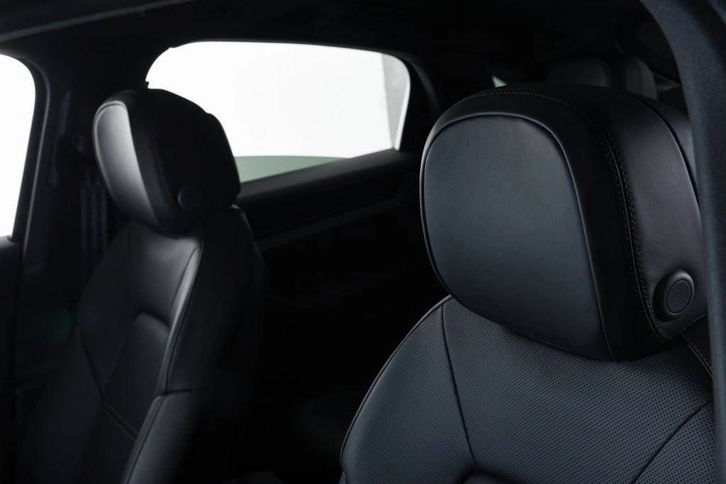 2026 Porsche Cayenne Coup S - Photo 31