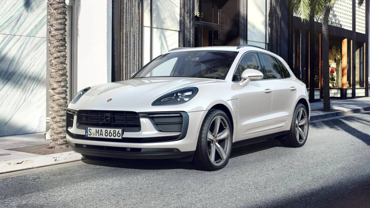 2025 Porsche Macan Base's photo