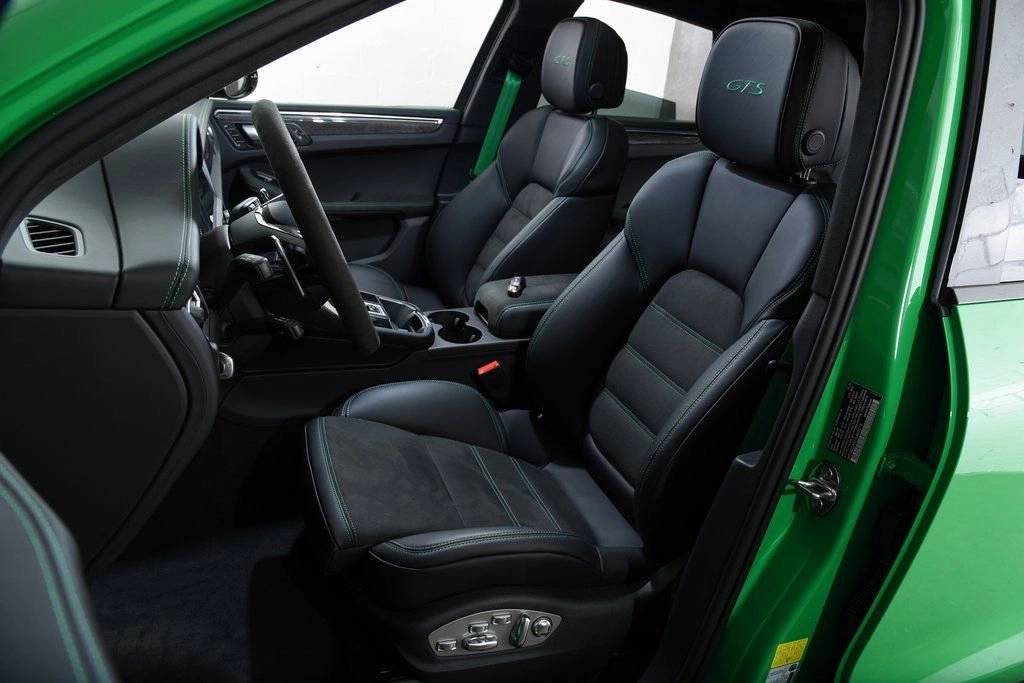 New 2026 Porsche Macan For Sale at Porsche Brooklyn | VIN