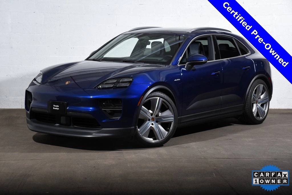 2024 Porsche Macan Base's photo