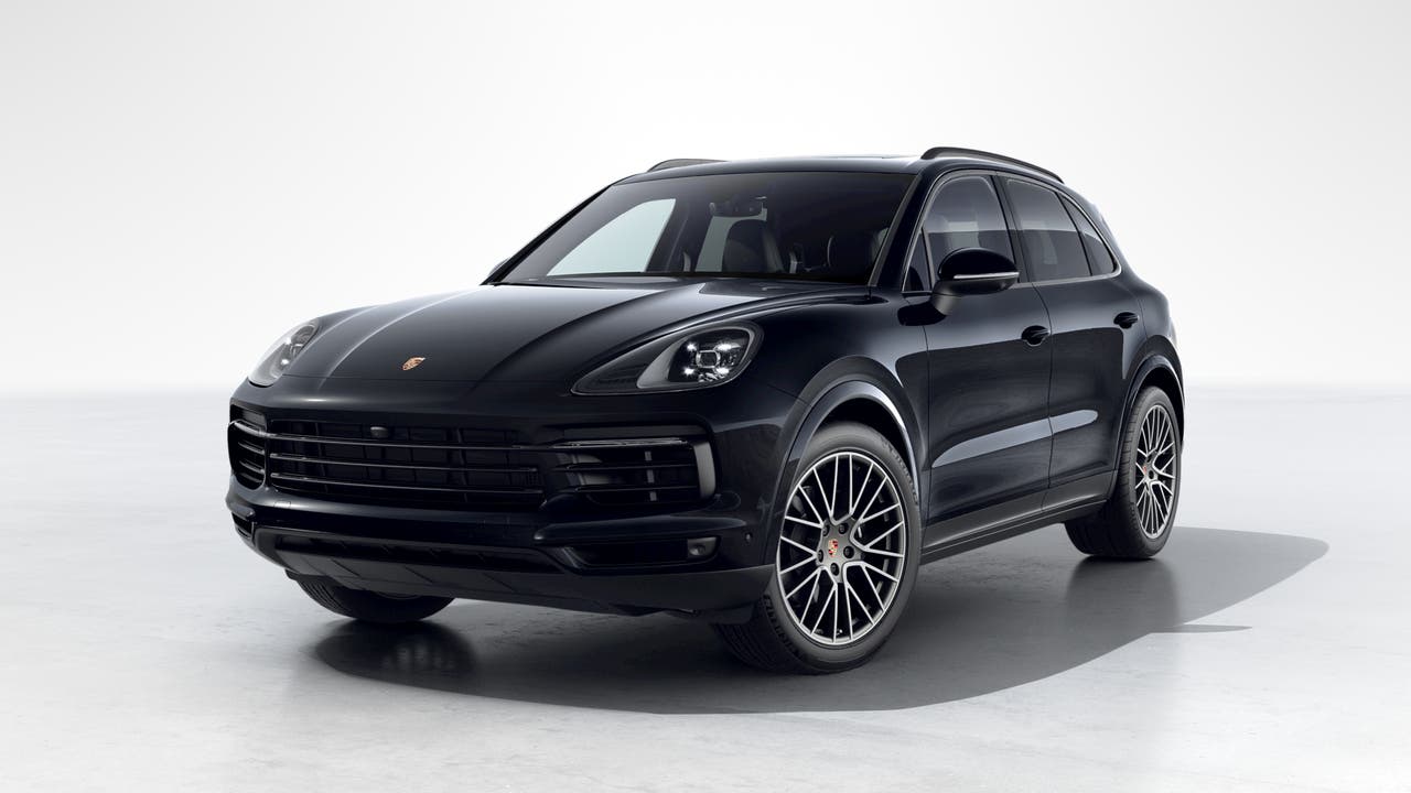 2023 Porsche Cayenne Platinum Edition's photo