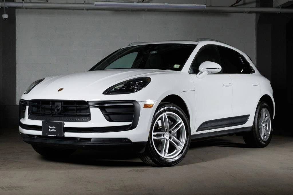 2026 Porsche Macan's photo