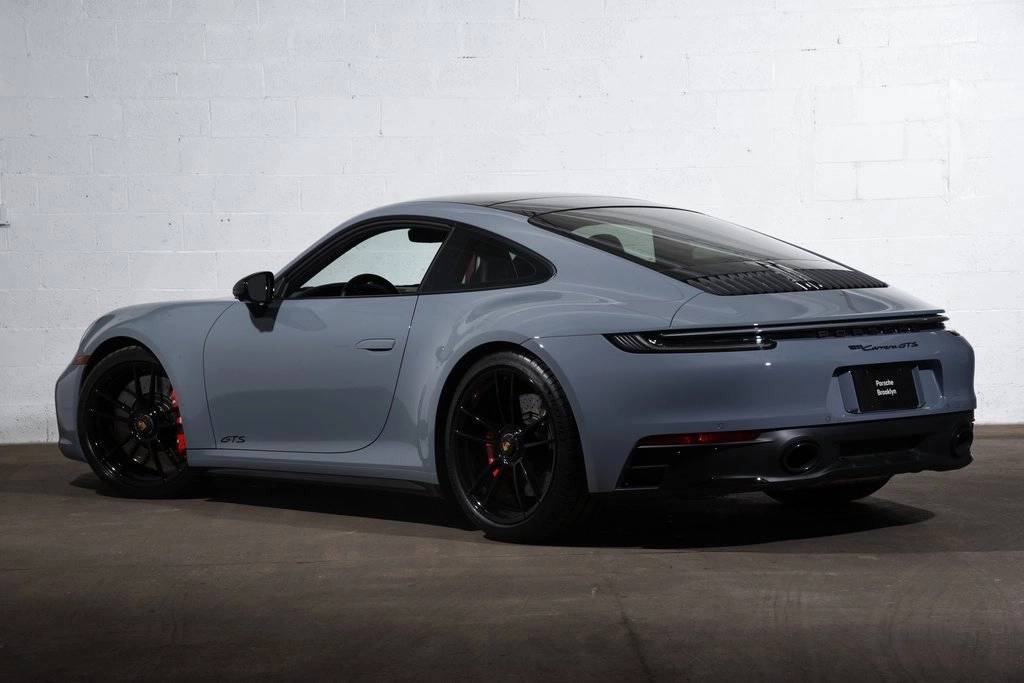 2024 Porsche 911 GTS photo 3